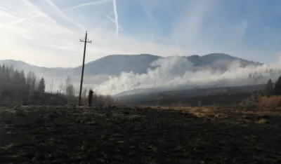 Situacija u selu Čavanj te&scaron;ka, jak vjetar ometa ga&scaron;enje požara