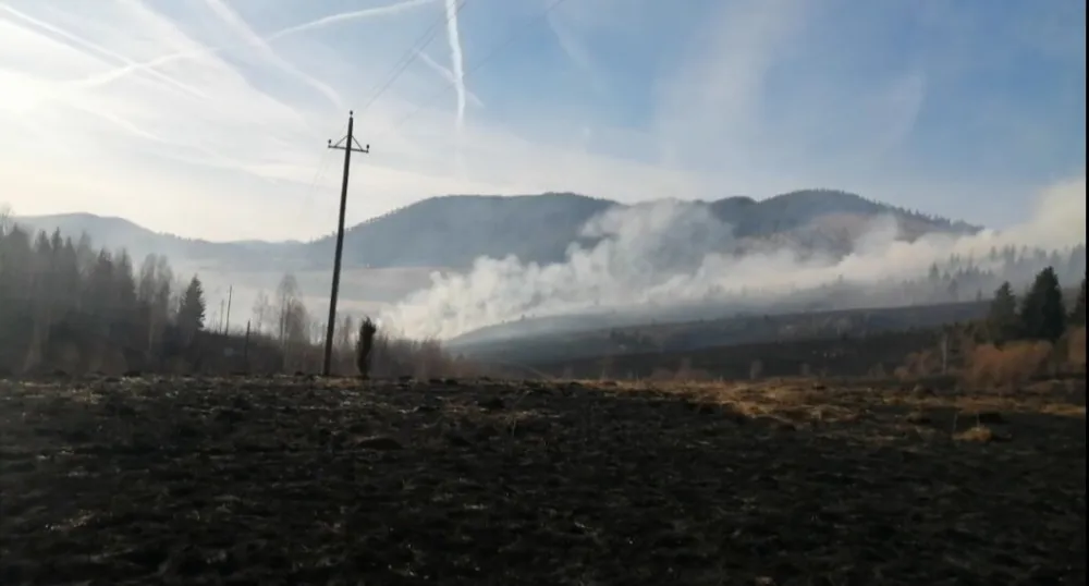 Situacija u selu Čavanj te&scaron;ka, jak vjetar ometa ga&scaron;enje požara
