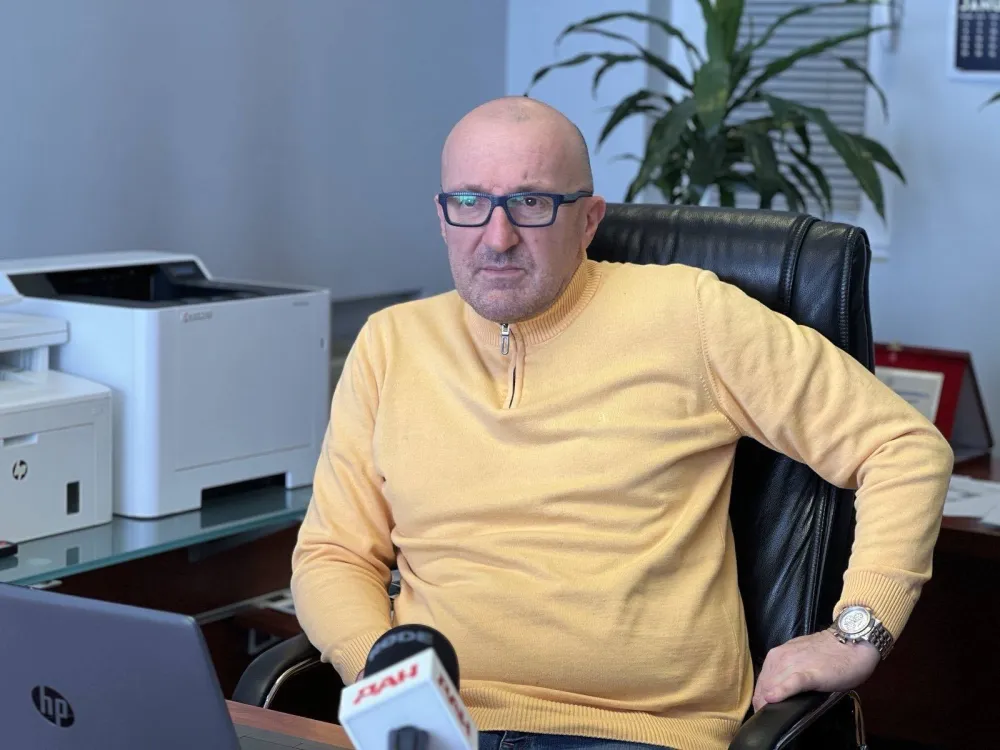 Sportski obјekti i Glavni grad preuzimaju sanaciјu krova SC "Morača": Sami će zavr&scaron;iti posao, a izvođaču &scaron;alju tužbu