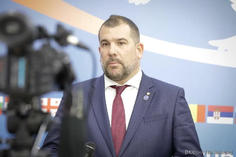 Krapović u Francuskoj, moguća kupovina dva ratna broda