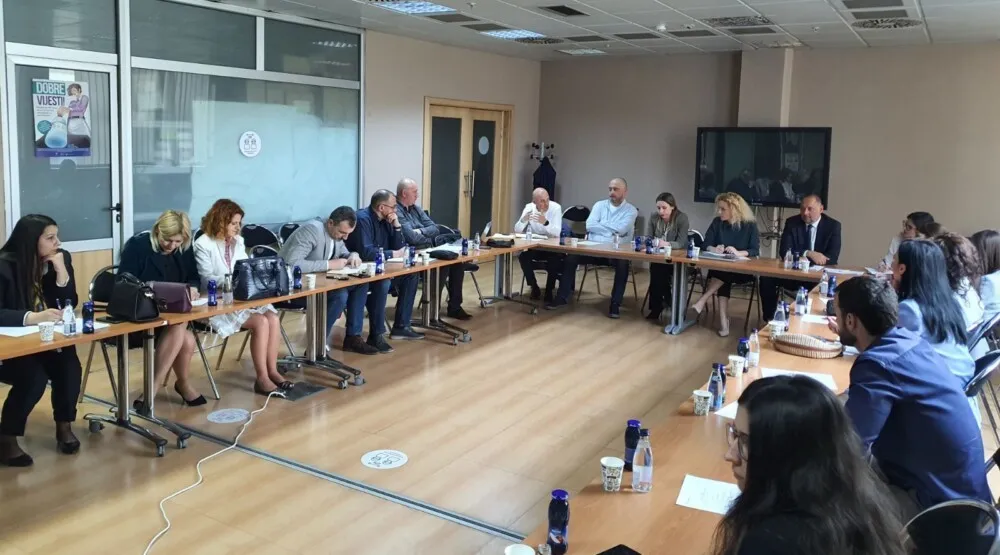 NVO Grin Hom: Bez odlaganja rije&scaron;iti pitanje upravljanja otpadnim gumama