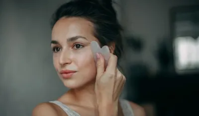 Može li gua sha da zamijeni botoks i hijaluronske filere