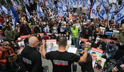 Desetine hiljada Izraelaca na protestu povodom pola godine zatočeni&scaron;tva talaca u Gazi