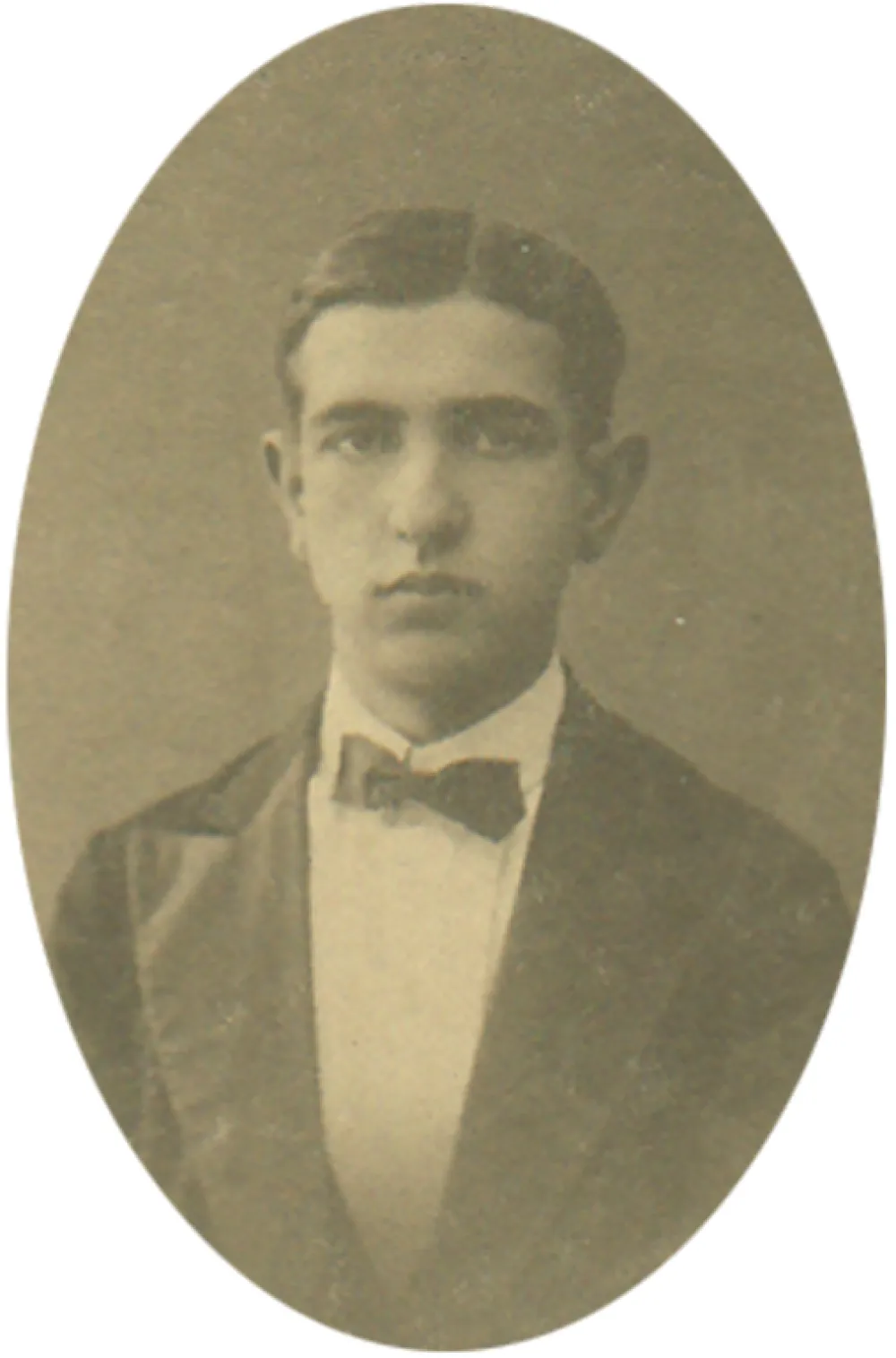Svetomir Lazić kao maturant Karlovačke gimnazije