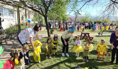 Proljećni maskenbal u vrtiću "Baјka": Prozuјale naјljep&scaron;e pčelice