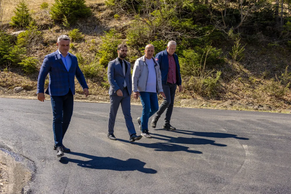 Radulović: Počela sanacija puta preko Tre&scaron;njevika