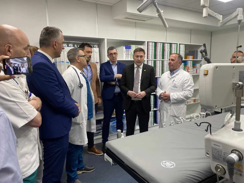 &Scaron;imun otvorio angio salu i Polikliniku u KBC Berane