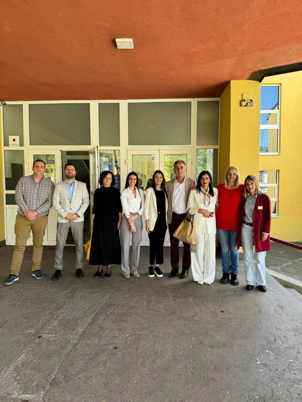 Jak&scaron;ić-Stojanović posjetila &scaron;kole u Pljevljima: Za pohvalu i vannastavne aktivnosti učenika