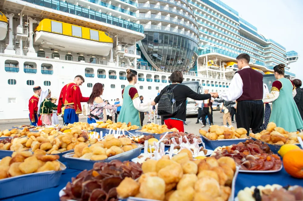 U Bar uplovio "Sun Princess", najveći kruzer koji je ikad posjetio Crnu Goru