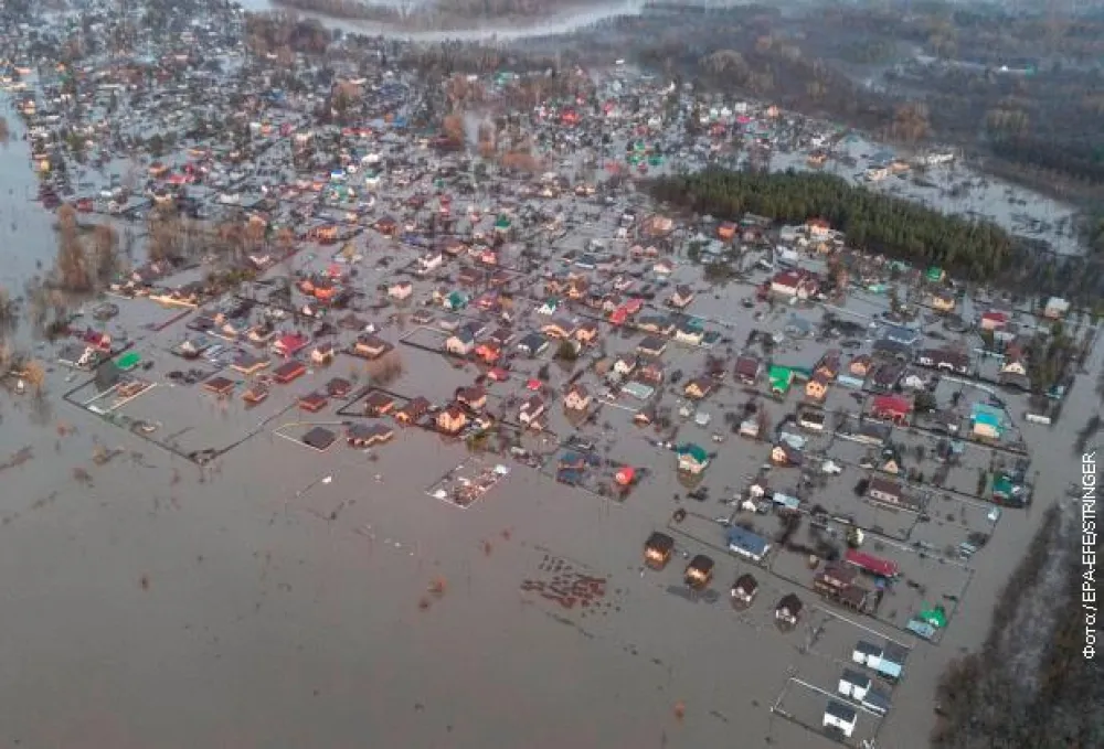Vodostaj Urala u Orenburgu prema&scaron;io 11 metara