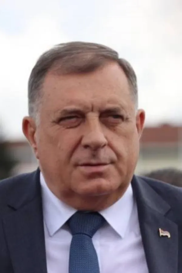 Američka ambasada: SAD neće stajati po strani i gledati kako Dodik gura BiH u sukob