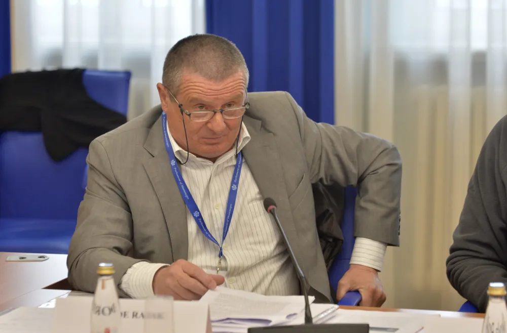 Biv&scaron;i radnici traže da SDT&nbsp;ispita prodaju akcija &bdquo;Vektra Boke&rdquo;