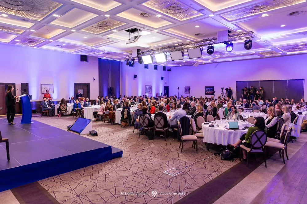 Sa dana&scaron;nje konferencije