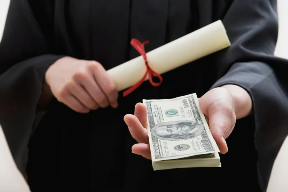 Dvije osobe terete zbog falsifikovanja diplome