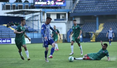 Plavi ubjedljivi protiv Rudara