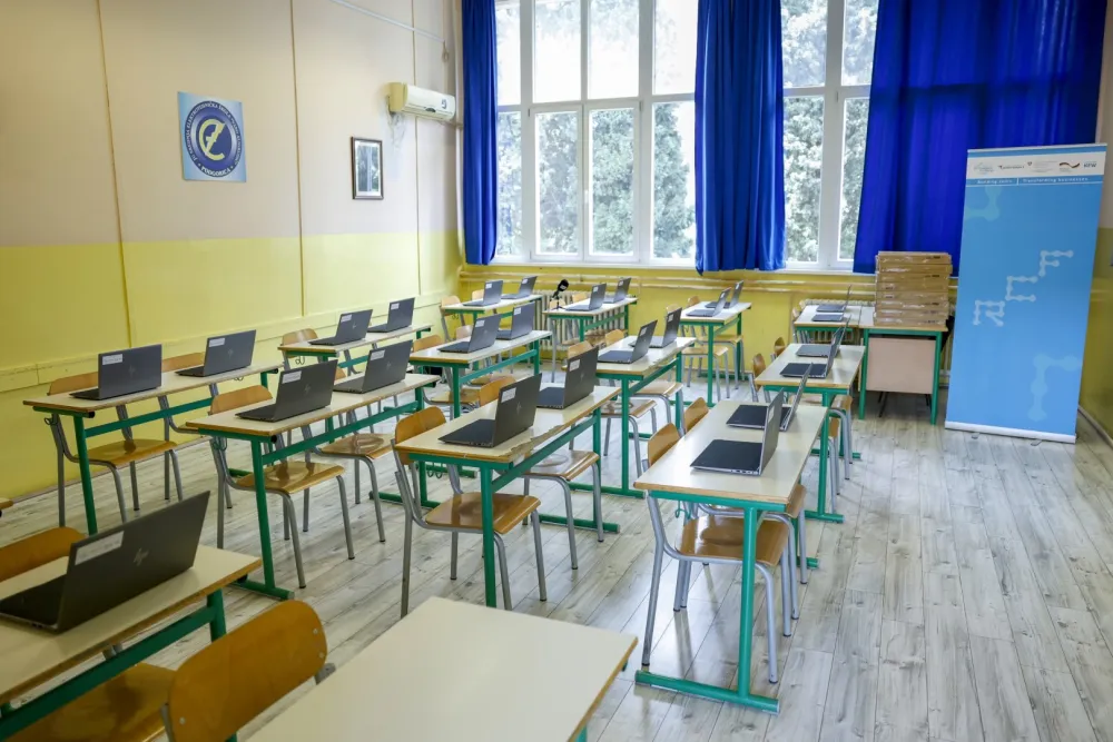 Regionalni fond za izazove donirao računare SE&Scaron; &ldquo;Vaso Aligrudić&rdquo; u Podgorici