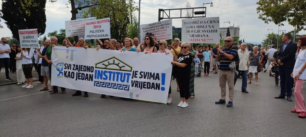 Са блокаде раскрснице
