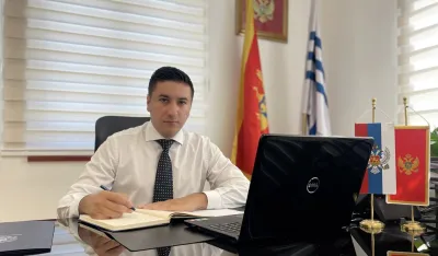 Dajković: Nije Injac namje&scaron;tala tendere i skrivala službene automobile