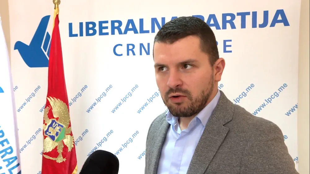 Borančić: Vlada priznala da gasi penzijski fond, da li će vratiti novac građanima?