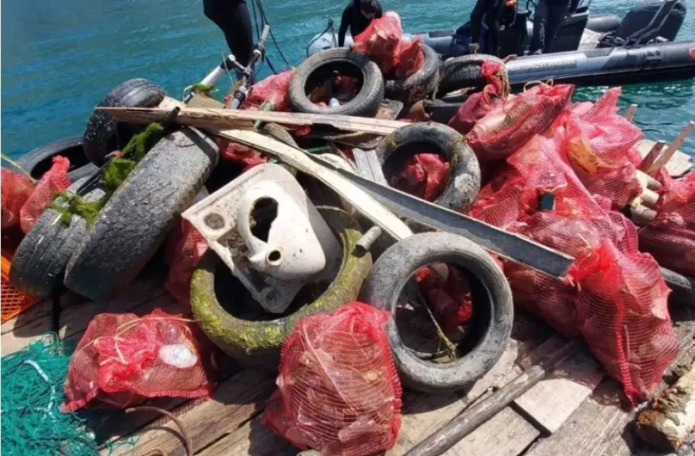 Iz mora izvučeno 1.320 kilograma čvrstog otpada