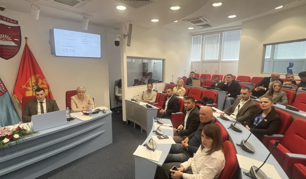 Na sjednici SO Bijelo Polje usvojen izvje&scaron;taj o radu Smolovića: Mnogo obećano malo ostvareno