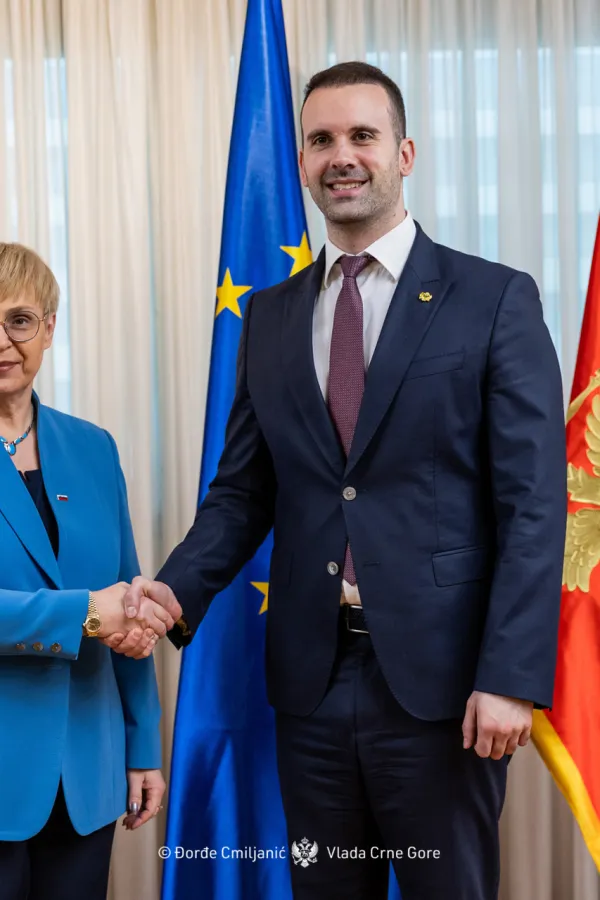 Predsjednica Slovenije Nata&scaron;a Pirc Musar tokom sastanka sa predsjednikom Vlade Milojkom Spajićem
