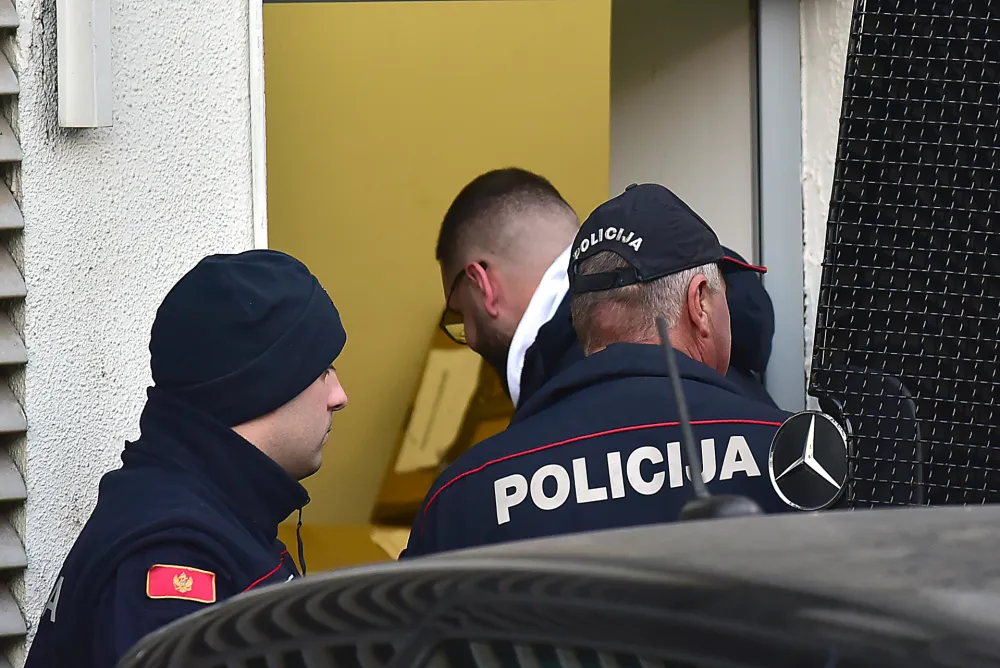 Milo&scaron;eviću dozvoljeno da napu&scaron;ta Nik&scaron;ić