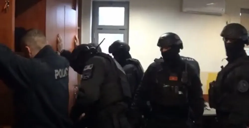 Nakon saslu&scaron;anja kod sudije četiri policajca na slobodi: Rampa na Božaјu dizana i za pet eura