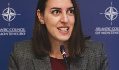 Азра Карастановић