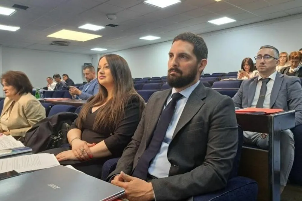 Odbornici Demokrata: Na red za partijsko žrtvovanje do&scaron;ao Raičević, Nenezić novi lider barskog DPS-a