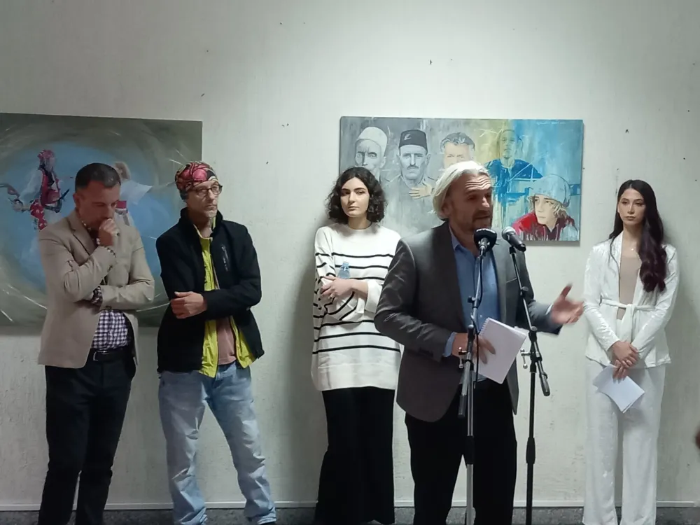 Отварање изложбе "Корјени" Агрона Ујкашија КИЦ Малесија Тузи