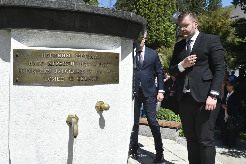 Pomen žrtvama u Murinu