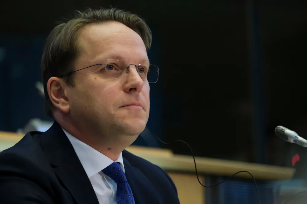 Varhelji čestitao Vučeviću i Vladi Srbije: Radujem se saradnji