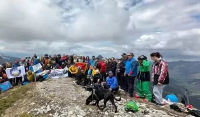 Planinarski pohod na vrh Tromeđa: Učestvovalo preko 40 planinara