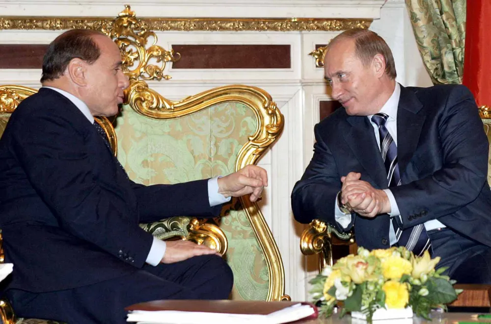 Berluskonijev saradnik: Putin ga odveo u lov i poklonio mu srce jelena