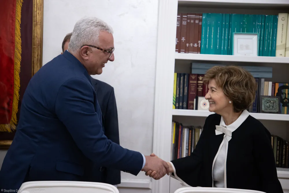 Andrija Mandić sa Terezom Ribeiro