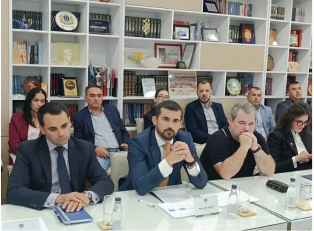 Bar: Nema LNG terminala bez termoelektrane, Raičević najavio referendum ukoliko se nastavi sa projektom