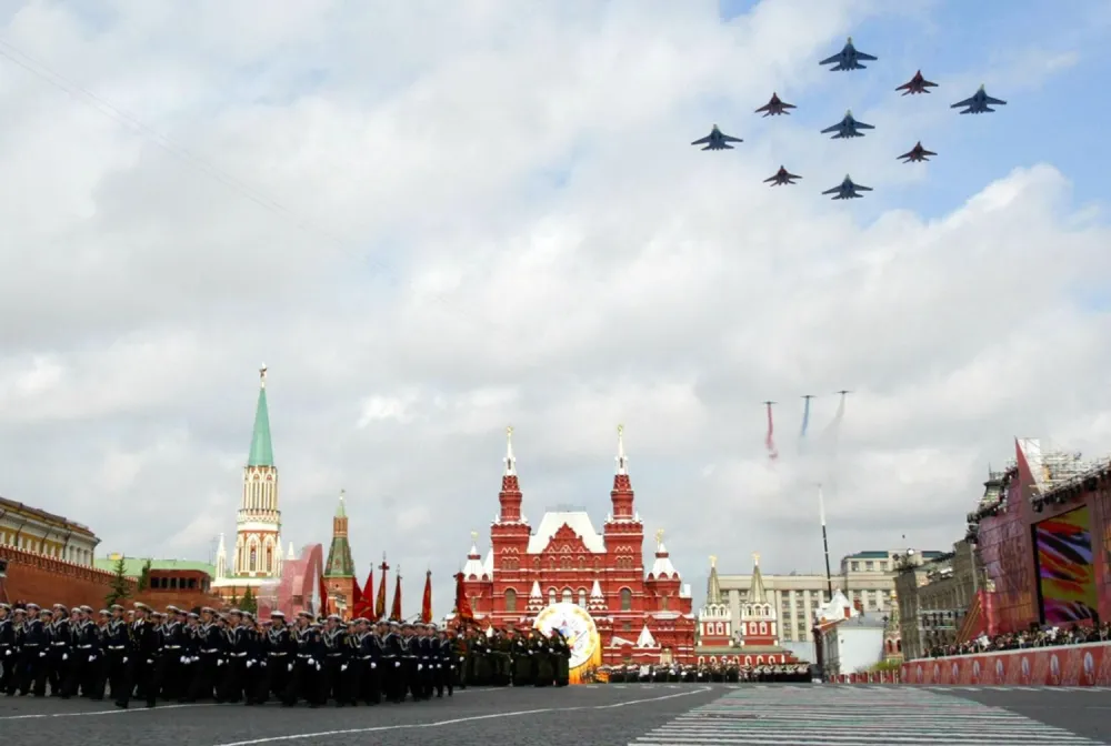 Ruski hakeri emitovali vojnu paradau iz Moskve na ukrajinskim i letonskih kanalima