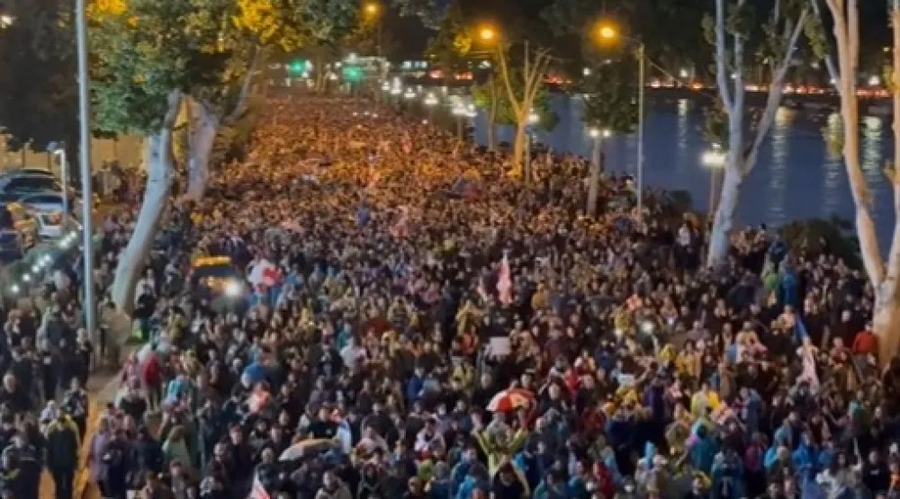 (VIDEO) Protesti u Gruziji zbog zakona o stranim agentima