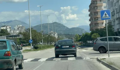   Na Bulevaru Stanka Radonjića postavljeni "ležeći policajci"