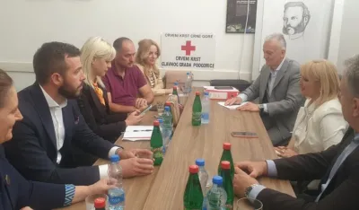      Borovinić Bojović: Pomoći ćemo humanu misiju Crvenog krsta