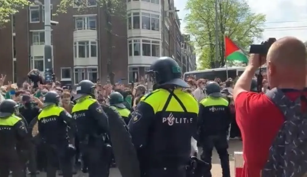 (VIDEO) Policija u&scaron;la na Univerzitet u Amsterdamu da okonča propalestinske proteste