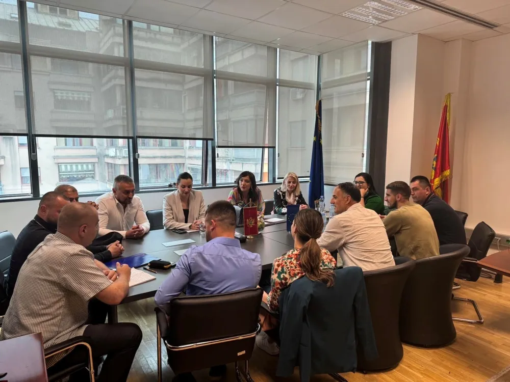 Od septembra u &scaron;kolama asistenti za suzbijanje vr&scaron;njačkog nasilja 