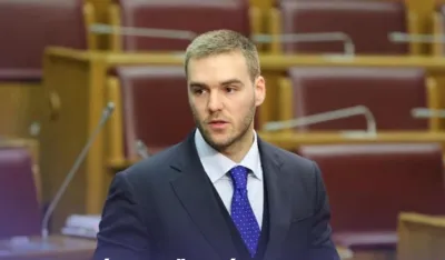 Rakočević: Plasiranje rezolucije o Jasenovcu značilo bi relativizaciju rezolucije UN o genocidu u Srebrenici