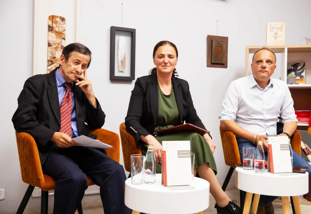 Koprivica, Bakrač i Čurović