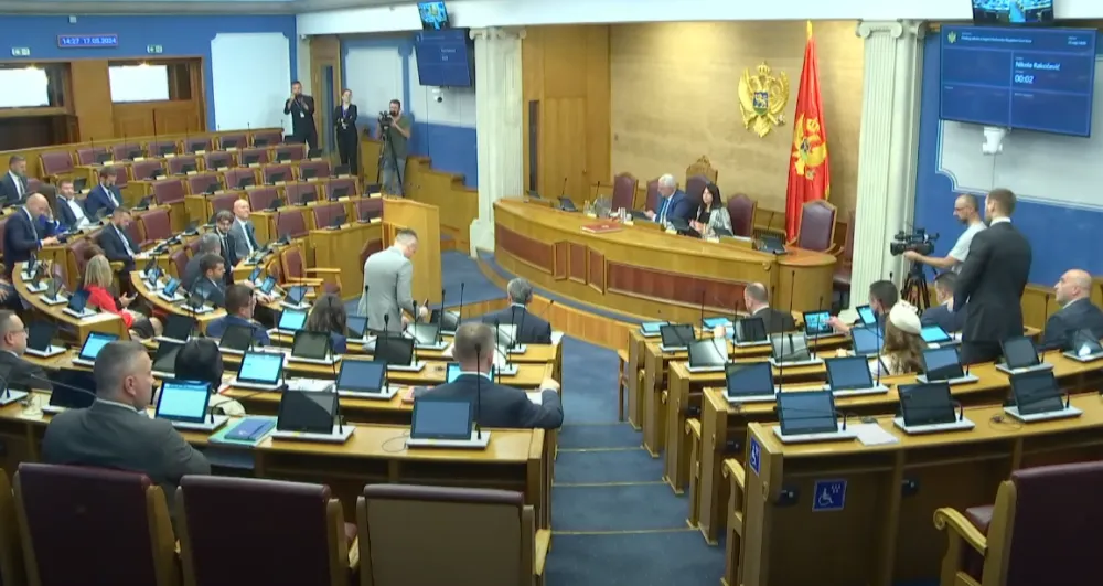(UŽIVO) Rakočević: Ne uskraćujte pravo partijama manjina; Adžić: Ko su ljudi koji utiču na izbore u Budvi