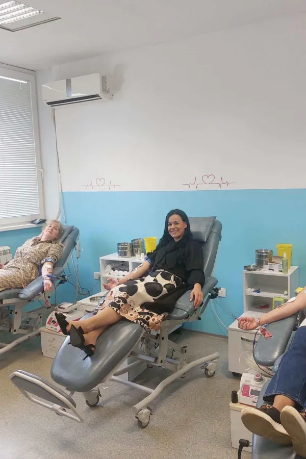 Uoči 21. maja Alijansa žena DPS Nik&scaron;ić organizovala akciju dobrovoljnog davanja krvi