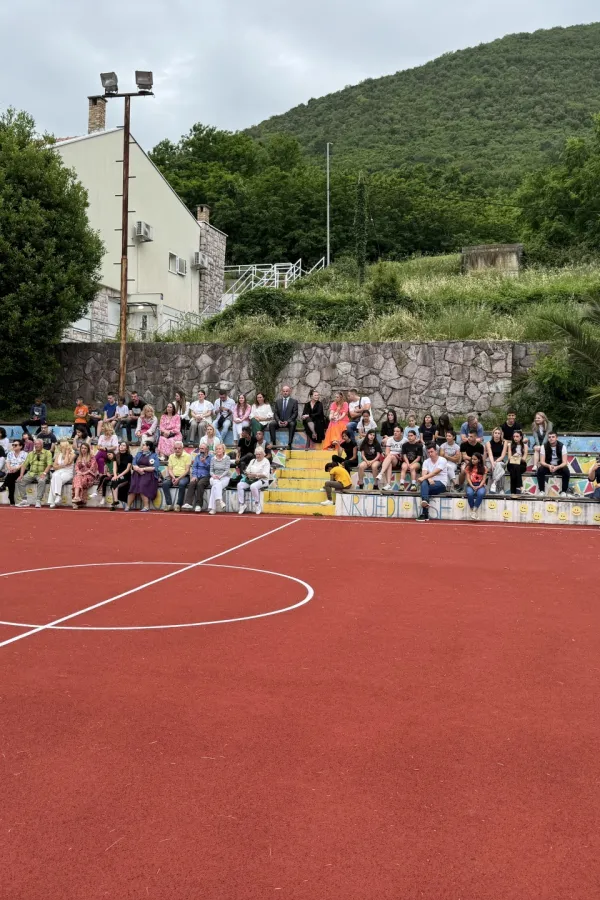Zvanično otvoren rekonstruisani teren u dječijem domu "Mladost" u Bijeloj