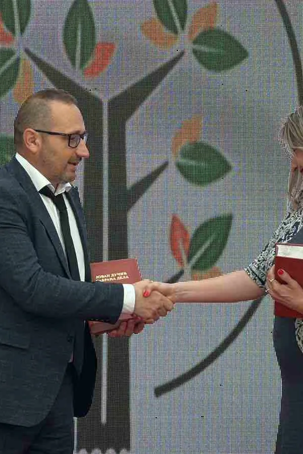 (VIDEO) Dan &scaron;kole SM&Scaron; "Golubovci": Umjesto riječima govorimo djelima