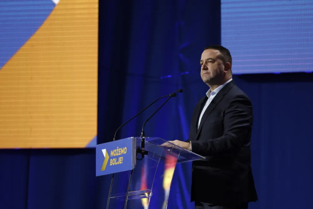Eraković: Sa ponosom se sjećamo da je Crna Gora bila prva korona fri destinacija